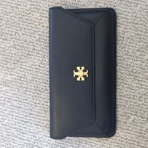 Tory Burch Clutch in Black